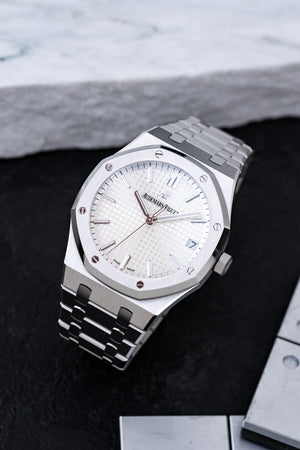 Audemars Piguet Royal Oak 15500ST.OO.1220ST.04 Stainless Steel Silver-White Dial — foto 9