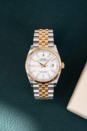 Rolex Datejust 36 126233 Yellow Gold Stainless Steel White Roman Dial Jubilee (2025) — foto 4