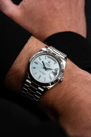 Rolex Day-Date 40 228236 Platinum Ice Blue Roman Numerals Dial (2025) — foto 12