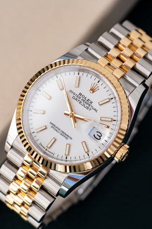 Rolex Datejust 36 126233 Yellow Gold Stainless Steel White Roman Dial Jubilee (2025) — foto 5