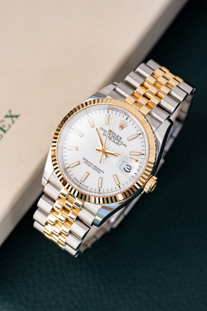 Rolex Datejust 36 126233 Yellow Gold Stainless Steel White Roman Dial Jubilee (2025) — foto 6