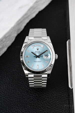 Rolex Day-Date 40 228236 Platinum Ice Blue Roman Numerals Dial (2025) — foto 11
