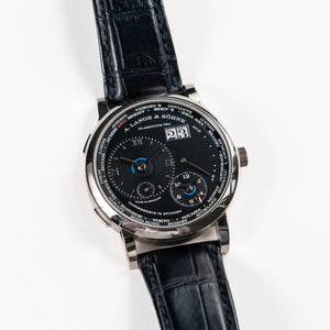 A. Lange & Söhne 136.029 Lange 1 Time Zone White Gold Black Dial (2021) — foto 5