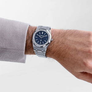 Audemars Piguet Royal Oak 16202ST.OO.1240ST.02 'Jumbo' Extra-Thin Stainless Steel Blue Dial (2025) — foto 2
