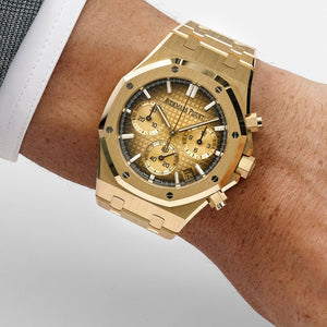Audemars Piguet Royal Oak 26240BA.OO.1320BA.02 Chronograph Yellow Gold Smoked Yellow Gold-Toned Dial (2026) — foto 2