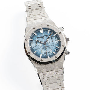 Audemars Piguet Royal Oak 26240BC.GG.1324BC.02 Chronograph Frosted White Gold Light Blue Dial — foto 5