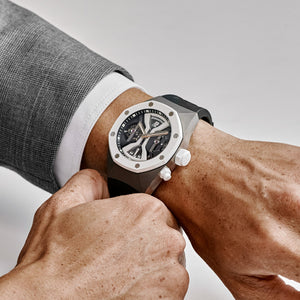Audemars Piguet Royal Oak Concept 26580IO.OO.D010CA.01 Tourbillon GMT Titanium — foto 2