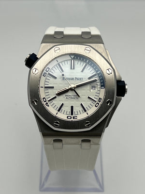 Audemars Piguet Royal Oak Offshore 15710ST.OO.A010CA.01 Diver Stainless Steel White Dial — foto 2