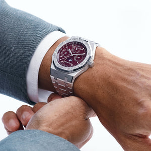 Audemars Piguet Royal Oak Perpetual Calendar 26598BC.ZZ.1220BC.01 'Qatar Edition' White Gold Burgundy Dial Diamond Bezel (2025) — foto 2