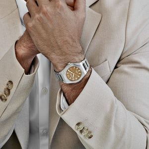 Girard Perregaux Laureato 38 81005-11-3154-1CM Stainless Steel Copper Dial (2023) — foto 3