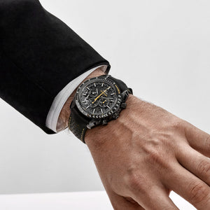 Omega Speedmaster 311.92.44.30.01.001 Dark Side of the Moon Apollo 8 Edition Black Ceramic Black Dial (2021) — foto 2