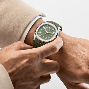 Patek Philippe Aquanaut 5168G-010 'Jumbo' White Gold Khaki Green (2025) — foto 2