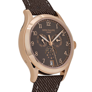 Patek Philippe Complications 4946R-001 Annual Calendar Moon Phases Rose Gold Chestnut Satin Dial (2025) — foto 4