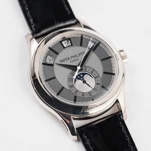 Patek Philippe Complications 5205G-001 Annual Calendar White Gold Silver Dial — foto 5