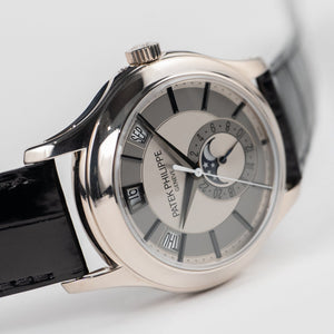 Patek Philippe Complications 5205G-001 Annual Calendar White Gold Silver Dial — foto 6