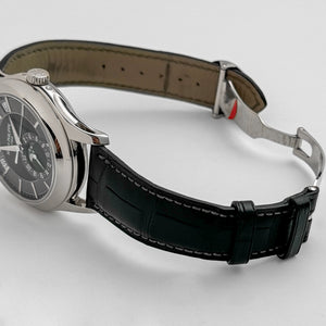 Patek Philippe Complications 5205G-010 Annual Calendar White Gold Black Dial — foto 10