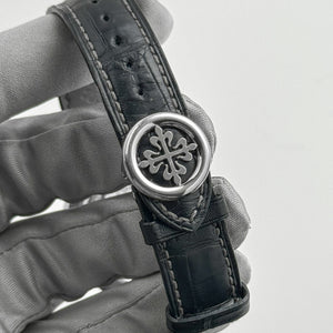 Patek Philippe Complications 5205G-010 Annual Calendar White Gold Black Dial — foto 9