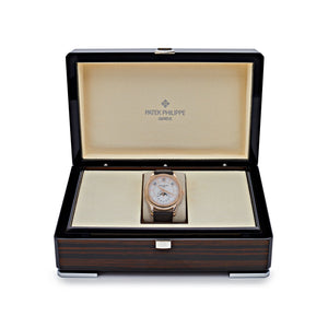 Patek Philippe Complications 5205R-001 Annual Calendar Rose Gold White Dial — foto 7