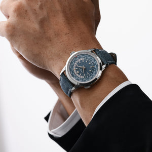 Patek Philippe Complications 5330G-001 World Time White Gold Blue Dial (2025) — foto 3