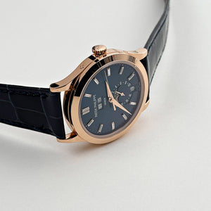 Patek Philippe Complications 5396R-015 Annual Calendar Rose Gold Blue Dial (2019) — foto 4