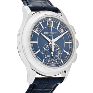 Patek Philippe Complications 5905P-001 Platinum Blue Dial Annual Calendar (2021) — foto 5