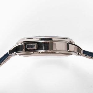 Patek Philippe Complications 5930G-010 World Time Flyback Chronograph White Gold Blue Dial (2021) — foto 9