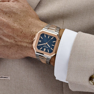 Patek Philippe Cubitus 5821/1AR-001 Stainless Steel Rose Gold Blue Dial (2026) — foto 3