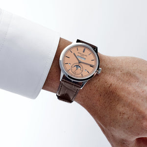 Patek Philippe Grand Complications 5236P-010 In-Line Perpetual Calendar Platinum Salmon Dial (2025) — foto 2