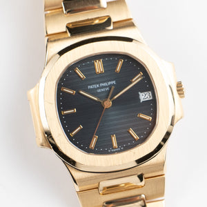 Patek Philippe Nautilus 3800/1 Yellow Gold Blue Dial — foto 5