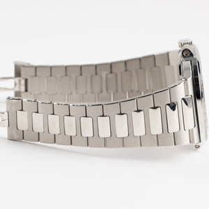 Patek Philippe Nautilus 5711/110P-001 Platinum Grey Diamond Baguette Dial Diamond Baguette Bezel — foto 10