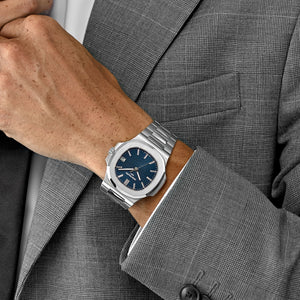 Patek Philippe Nautilus 5711/1P-001 40th Anniversary Platinum Blue Diamond Baguette Dial Limited Edition — foto 3
