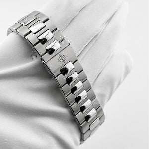 Patek Philippe Nautilus 5712/1A-001 Stainless Steel Blue Dial Moon Phases (2023) — foto 10