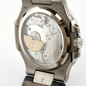 Patek Philippe Nautilus 5712G-001 'Tiffany & Co.' White Gold Grey Dial Moon Phases (2023) — foto 7