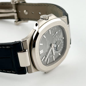 Patek Philippe Nautilus 5712G-001 'Tiffany & Co.' White Gold Grey Dial Moon Phases (2023) — foto 4
