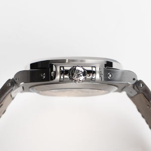 Patek Philippe Nautilus 5726A-001 Annual Calendar Moon Phases (2022) — foto 8
