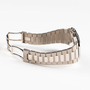 Patek Philippe Nautilus 5740/1G-001 Perpetual Calendar Moon Phases (2025) — foto 8