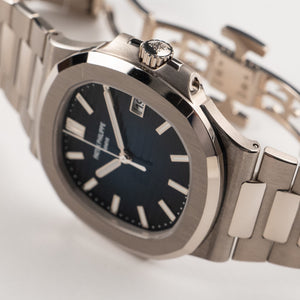 Patek Philippe Nautilus 5811/1G-001 White Gold Blue Dial (2024) — foto 6