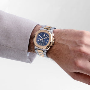 Patek Philippe Nautilus 5980/1AR-001 Chronograph Stainless Steel Rose Gold Blue Dial (2020) — foto 2