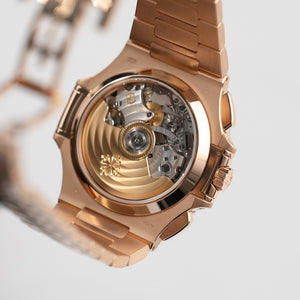 Patek Philippe Nautilus 5980/1R-001 Chronograph Rose Gold (2021) — foto 10