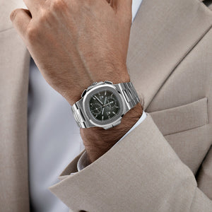 Patek Philippe Nautilus 5990/1A-001 Travel Time Chronograph (2019) — foto 3