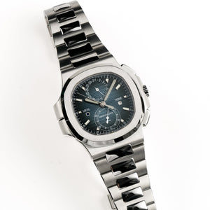 Patek Philippe Nautilus 5990/1A-011 'Travel Time' Flyback Chronograph Stainless Steel Blue Dial (2023) — foto 4