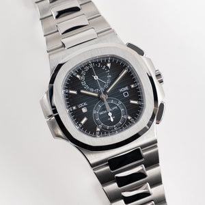 Patek Philippe Nautilus 5990/1A-011 'Travel Time' Flyback Chronograph Stainless Steel Blue Dial (2025) — foto 6