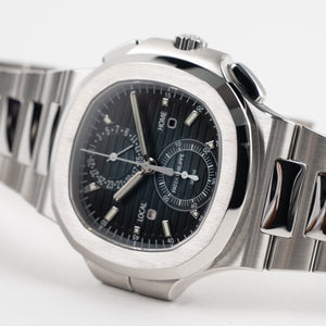 Patek Philippe Nautilus 5990/1A-011 'Travel Time' Flyback Chronograph Stainless Steel Blue Dial (2025) — foto 7