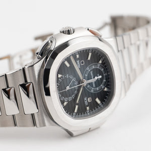 Patek Philippe Nautilus 5990/1A-011 'Travel Time' Flyback Chronograph Stainless Steel Blue Dial (2025) — foto 8