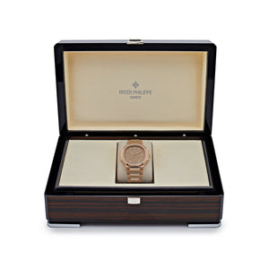 Patek Philippe Nautilus 7118/1200R-010 'Tiffany & Co' Rose Gold (2024) — foto 7