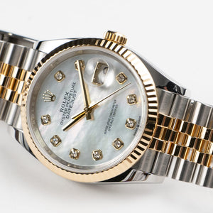 Rolex Datejust 36 126233 Stainless Steel Yellow Gold Mother of Pearl Diamond Dial Jubilee (2021) — foto 6
