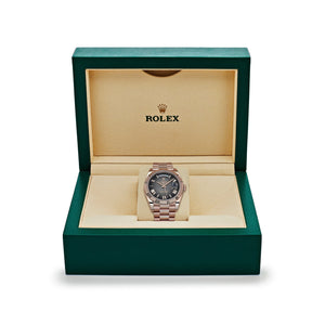 Rolex Day-Date 40 228235 Rose Gold Slate Ombre Dial (2025) — foto 9