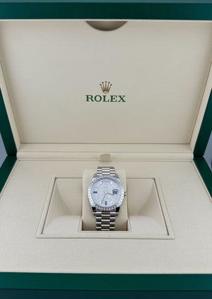 Rolex Day-Date 40 228396TBR Platinum Diamond Bezel Diamond-Paved Sapphire Dial (2024) — foto 2