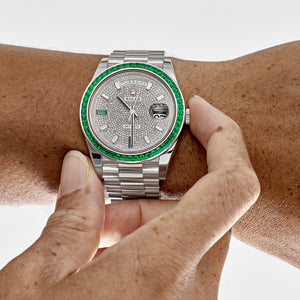 Rolex Day-Date 40 228396TEM Platinum Diamond Dial Emerald Bezel — foto 2