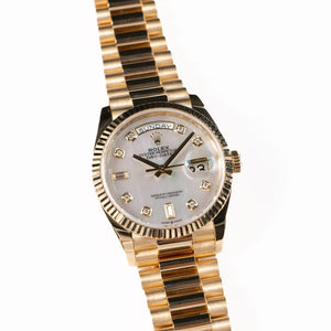 Rolex Day-Date 36 128238 Yellow Gold White Mother of Pearl Diamond Dial (2026) — foto 5